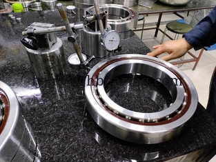 China Angular Contact Ball Bearings 7036AC For Machine Spindles supplier