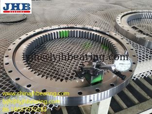 China RKS.162.14.1094 crossed roller Slewing bearing with internal gear 985.6x1166x56 mm supplier
