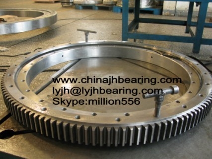 China 011.45.1250  ball slewing bearing with external gear/teeth,1390x1110x110mm supplier