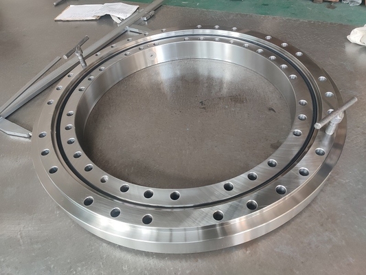 China Crossed Roller Slewing Bearing 110.25.823.12 Size 980x714x101mm supplier