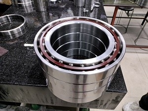 China Machining Centre Spindle Ball Bearing 7052P5 Grade 260*400*65mm supplier