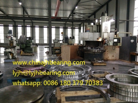 China RKS.060.25.1534  four point contact ball slewing bearing China factory,1449x1619x68mm,  offer sample supplier