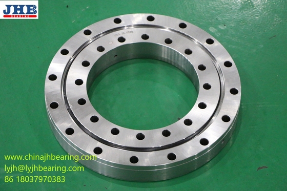 China XU300515 Crossed roller slewing bearing no gear 646x384x86 mm supplier