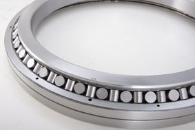 XU060111 Crossed roller slewing bearing no gear,XU060111 slewing ring supplier supplier