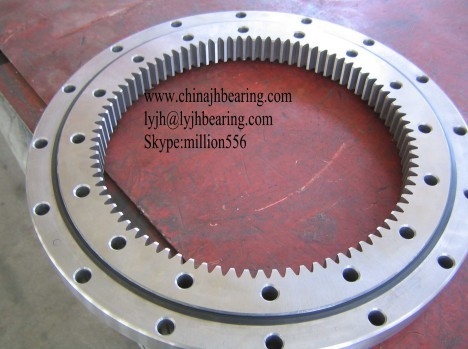 1130DBS110y slewing bearing,1130DBS110y four point contact ball slewing bearing with gear supplier