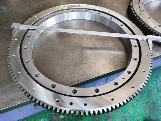 Four Point Contact Ball Slewing Bearing With External Gear Teeth 1072*776*80mm supplier