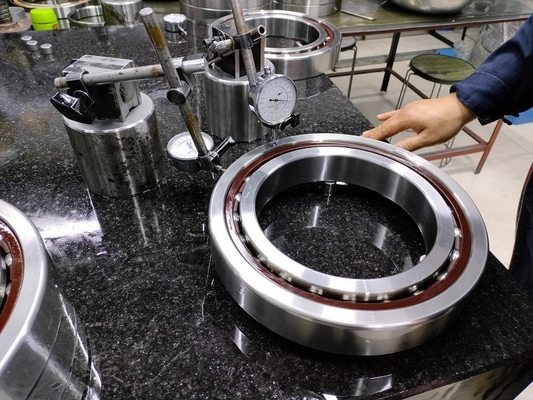 High frequency motor spindle bearing 7032AC P4 160x240x38mm supplier