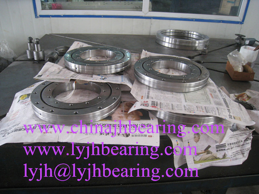 Robot machine used Crossed roller bearing RA19013UUCC0 190x216x13mm application and specification,in stock, supplier