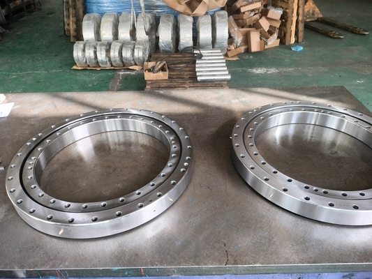 010.40.800 Four Point Contact Ball Slewing Bearing 922x678x100mm supplier