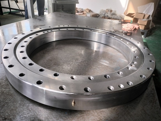 010.40.800 Four Point Contact Ball Slewing Bearing 922x678x100mm supplier