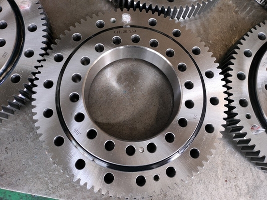 011.20.250 Slewing Ring With Teeth 352x170x60mm For Mini Excavator supplier