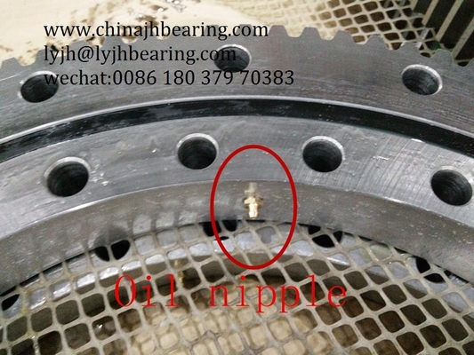 MTE-470  ball slewing bearing with external teeth 26.9x18.5x2.375 inch size supplier