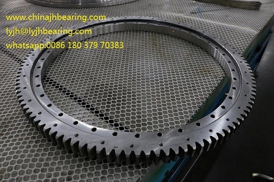 VSA200844 belongs Four point contact Slewing bearing  950.1X772XD56 mm in stocks supplier