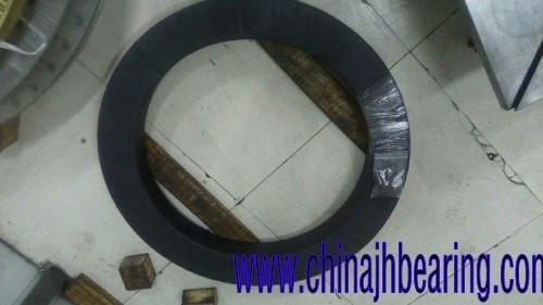 XR820060 thrust crossed roller bearing 580x760x80mm for  Vertical turning lathes /centers supplier