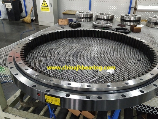 142DBS101Y four point contact ball Slewing bearing 1750x1424x120mm with internal gear supplier